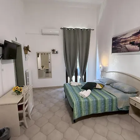 Station 3* Brindisi