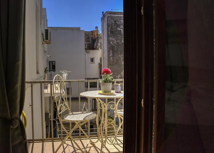 Bed & Breakfast Station